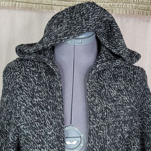 SOPHIA MAX Black and White Hooded Cardigan Sweater Size Small - Picture 2 of 8